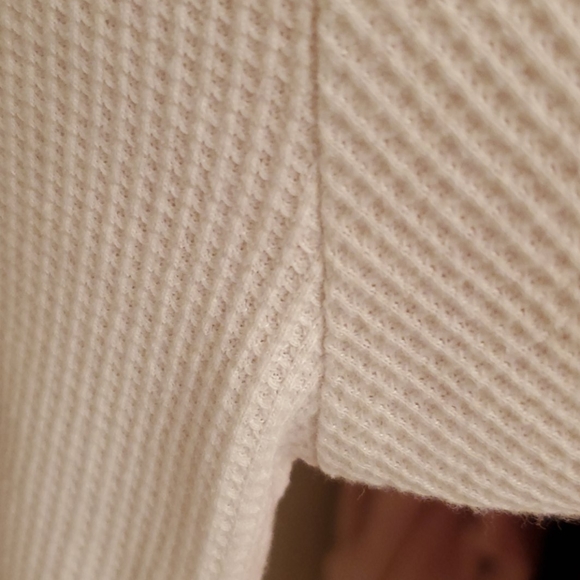 Top - Picture 4 of 4